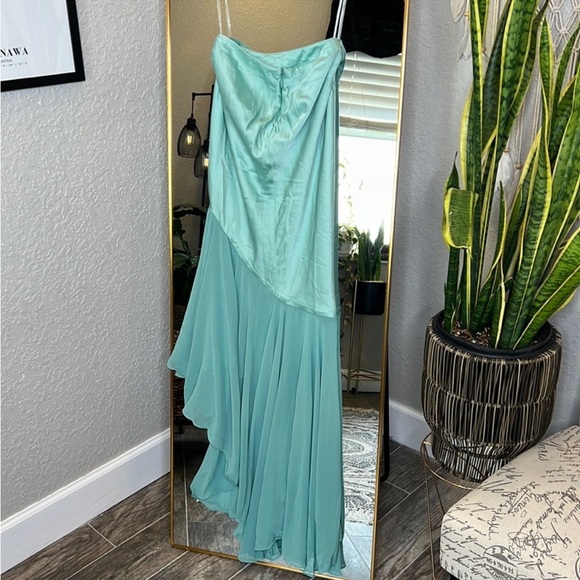House Of CB Set 'Isabella' & 'Lila' Jade Ruffle Sleeve Maxi Skirt NWOT - Picture 10 of 14